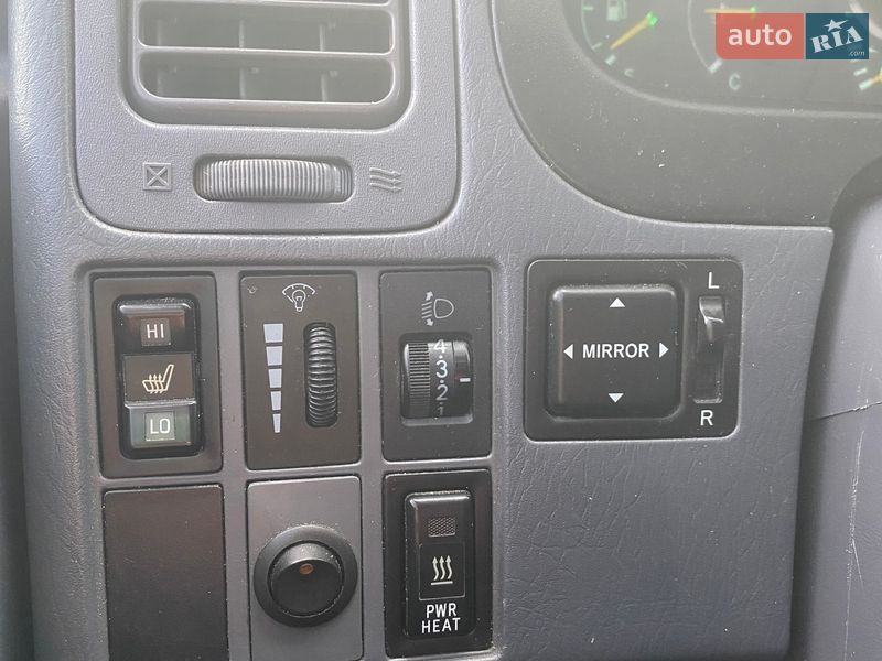 Минивэн Toyota Hiace 2007 в Доброславе