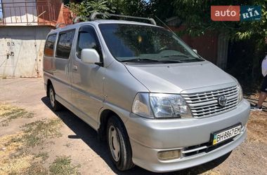 Минивэн Toyota Hiace 2008 в Одессе