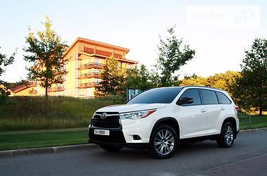 Внедорожник / Кроссовер Toyota Highlander 2014 в Харькове