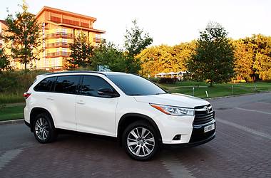 Внедорожник / Кроссовер Toyota Highlander 2014 в Харькове