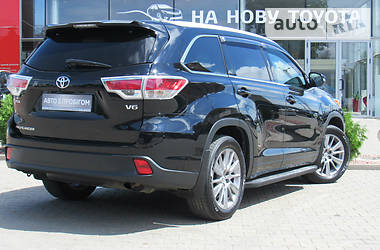 Внедорожник / Кроссовер Toyota Highlander 2014 в Хмельницком