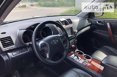  Toyota Highlander 2013 в Харькове