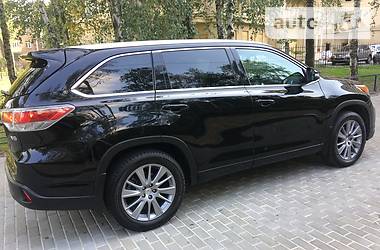 Седан Toyota Highlander 2015 в Киеве