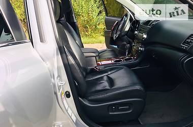 Внедорожник / Кроссовер Toyota Highlander 2011 в Ровно