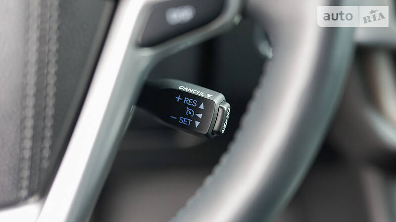 Внедорожник / Кроссовер Toyota Highlander 2016 в Львове