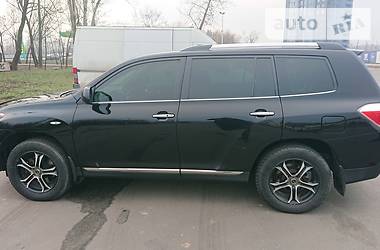 Позашляховик / Кросовер Toyota Highlander 2011 в 