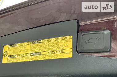 Позашляховик / Кросовер Toyota Highlander 2013 в 