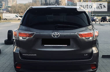 Внедорожник / Кроссовер Toyota Highlander 2015 в 
