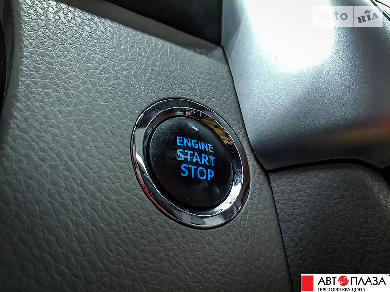 Позашляховик / Кросовер Toyota Highlander 2015 в Чернівцях