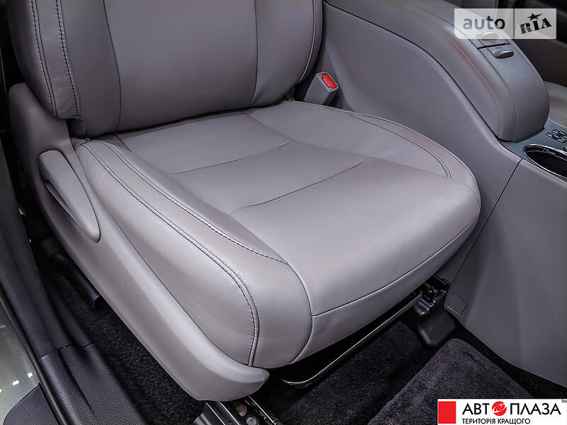 Позашляховик / Кросовер Toyota Highlander 2015 в Чернівцях