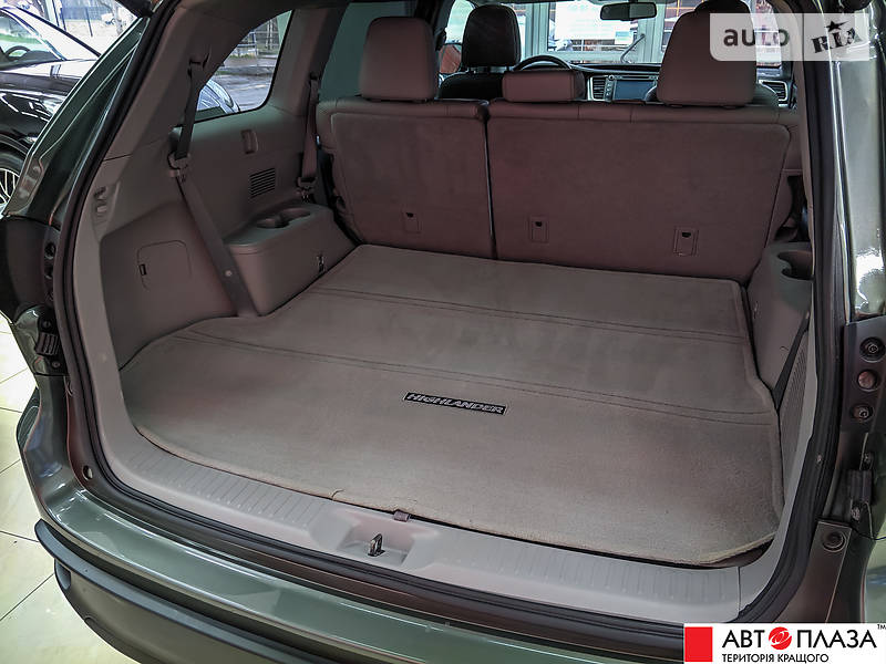 Позашляховик / Кросовер Toyota Highlander 2015 в Чернівцях