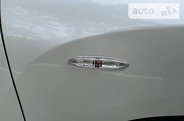 Позашляховик / Кросовер Toyota Highlander 2014 в 