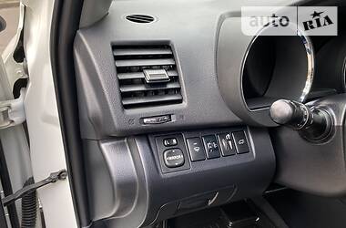 Позашляховик / Кросовер Toyota Highlander 2014 в 