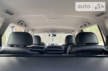 Позашляховик / Кросовер Toyota Highlander 2014 в 