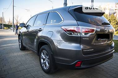 Позашляховик / Кросовер Toyota Highlander 2014 в Дніпрі