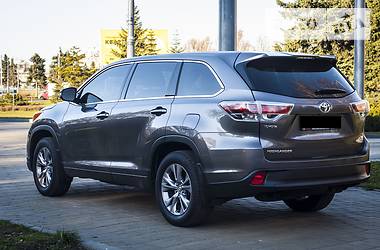 Позашляховик / Кросовер Toyota Highlander 2014 в Дніпрі