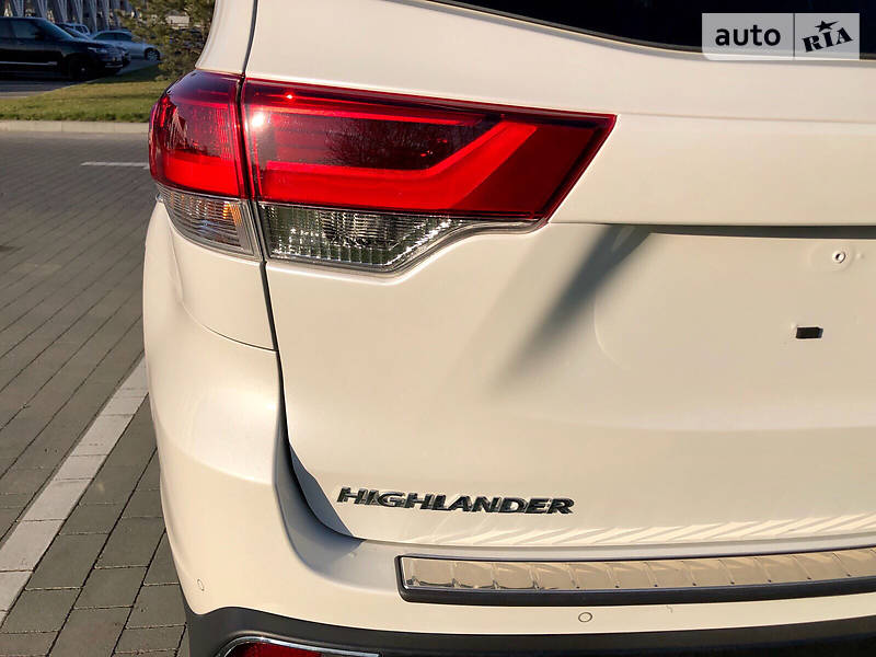 Позашляховик / Кросовер Toyota Highlander 2017 в Хмельницькому фото 30 Позашляховик / Кросовер Toyota Highlander 2017 в Хмельницькому