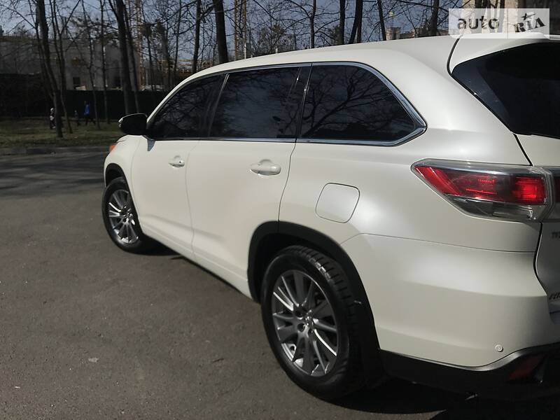 Позашляховик / Кросовер Toyota Highlander 2014 в Києві