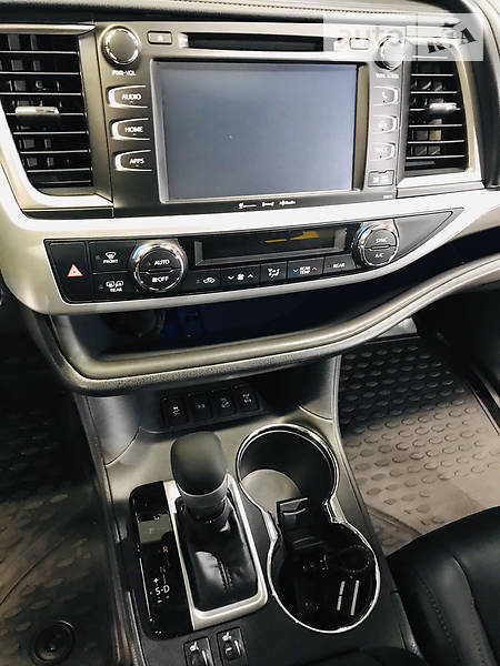 Позашляховик / Кросовер Toyota Highlander 2017 в Дніпрі фото 9 Позашляховик / Кросовер Toyota Highlander 2017 в Дніпрі