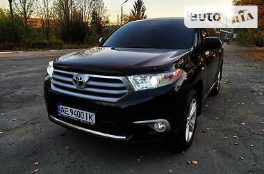 Внедорожник / Кроссовер Toyota Highlander 2012 в Кривом Роге