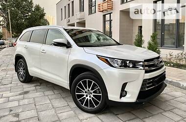 Toyota Highlander 2018