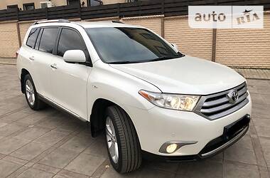 Внедорожник / Кроссовер Toyota Highlander 2011 в Киеве