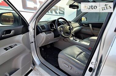 Позашляховик / Кросовер Toyota Highlander 2012 в Києві