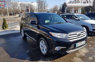 Внедорожник / Кроссовер Toyota Highlander 2011 в Харькове