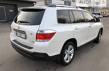 Внедорожник / Кроссовер Toyota Highlander 2011 в Киеве