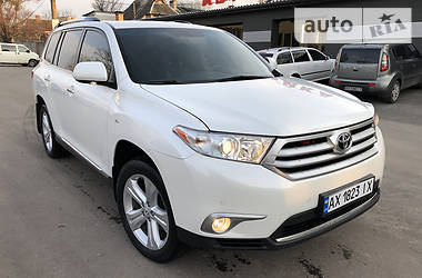 Toyota Highlander 2011