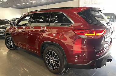 Внедорожник / Кроссовер Toyota Highlander 2017 в Одессе