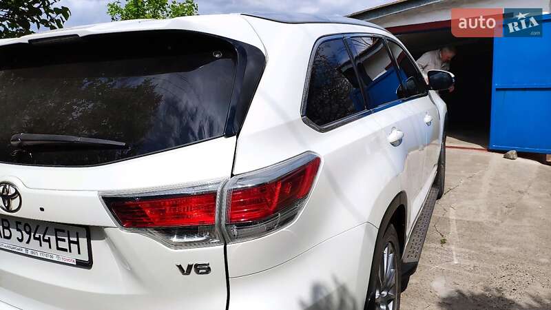 Позашляховик / Кросовер Toyota Highlander 2014 в Умані