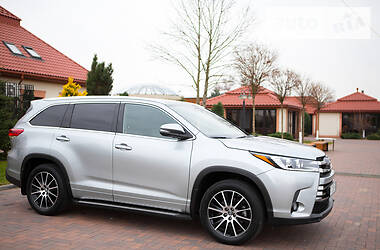 Внедорожник / Кроссовер Toyota Highlander 2019 в Богородчанах