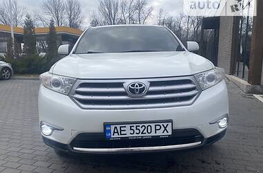 Внедорожник / Кроссовер Toyota Highlander 2011 в Днепре