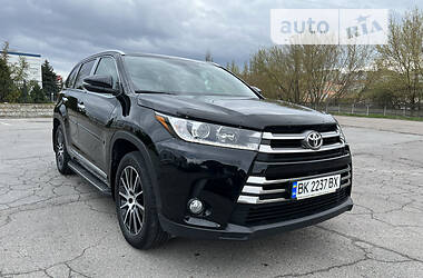 Toyota Highlander 2017