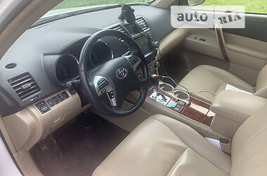 Позашляховик / Кросовер Toyota Highlander 2012 в Черкасах