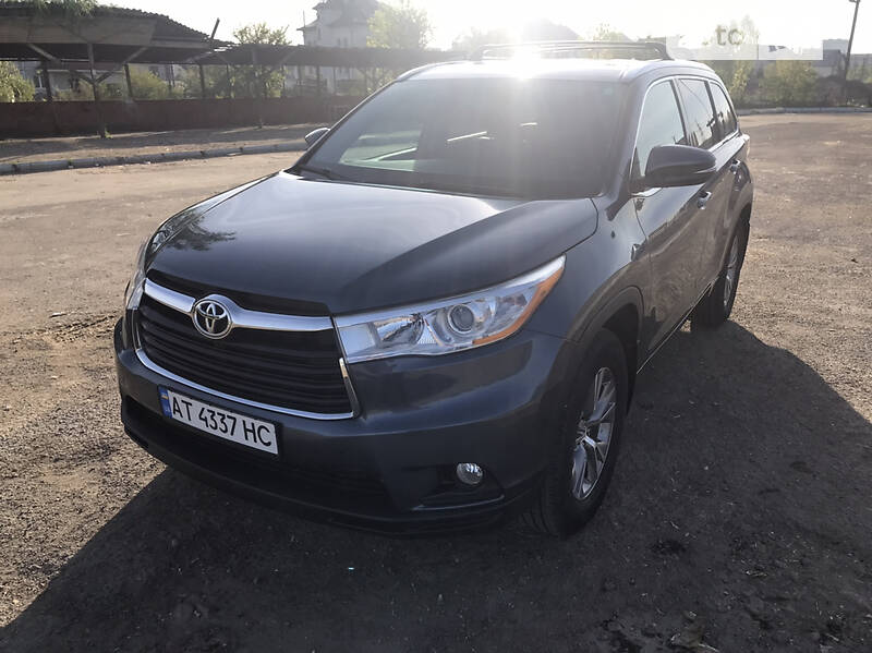 Внедорожник / Кроссовер Toyota Highlander 2014 в Ивано-Франковске