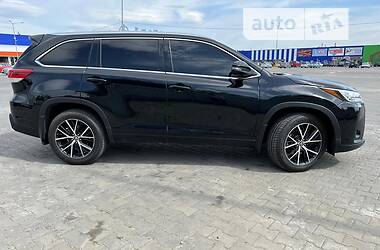 Toyota Highlander 2017