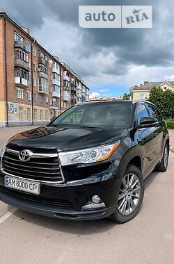 Toyota Highlander 2015