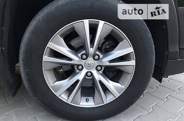 Внедорожник / Кроссовер Toyota Highlander 2014 в 