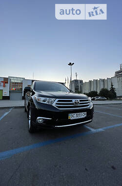 Внедорожник / Кроссовер Toyota Highlander 2011 в Львове