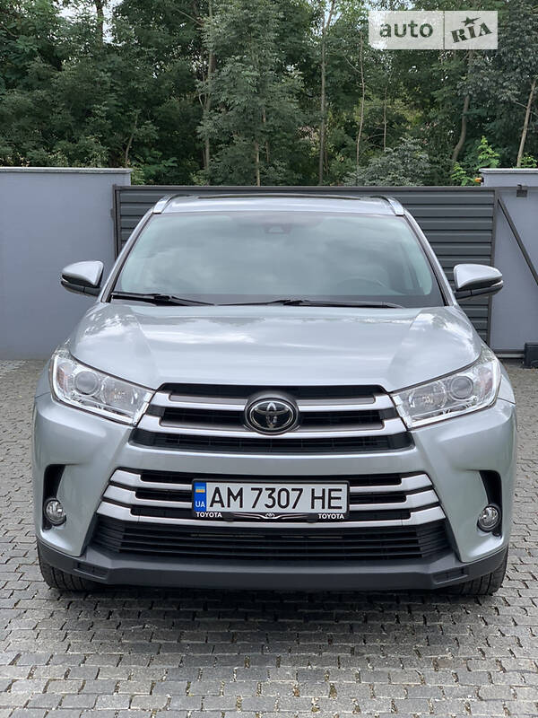 Внедорожник / Кроссовер Toyota Highlander 2019 в Житомире