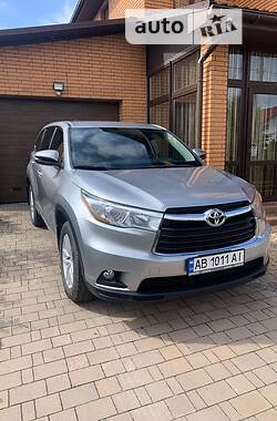 Позашляховик / Кросовер Toyota Highlander 2015 в Вінниці