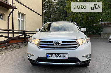 Позашляховик / Кросовер Toyota Highlander 2012 в Чернівцях