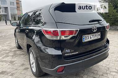 Внедорожник / Кроссовер Toyota Highlander 2016 в Хмельницком