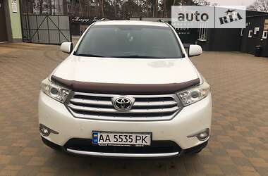 Внедорожник / Кроссовер Toyota Highlander 2013 в Ирпене