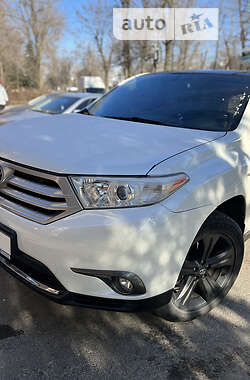 Toyota Highlander 2013