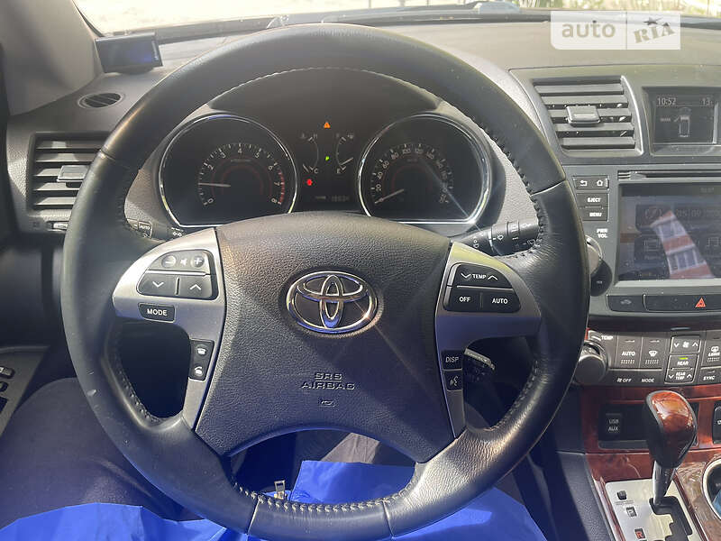 Позашляховик / Кросовер Toyota Highlander 2010 в Харкові фото 9 Позашляховик / Кросовер Toyota Highlander 2010 в Харкові