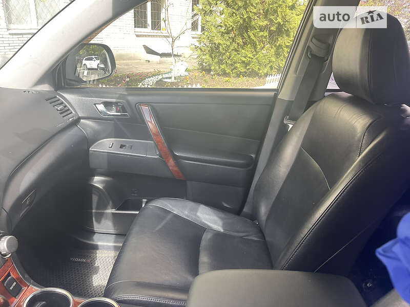 Внедорожник / Кроссовер Toyota Highlander 2010 в Харькове фото 12 Внедорожник / Кроссовер Toyota Highlander 2010 в Харькове