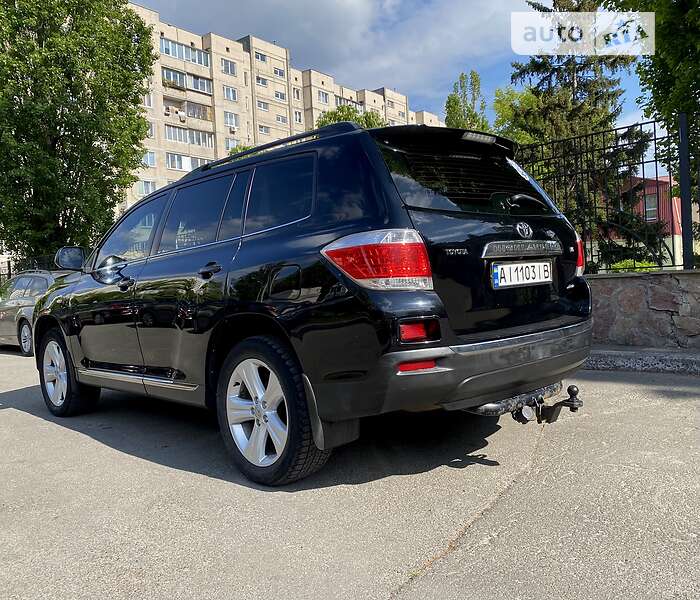 Позашляховик / Кросовер Toyota Highlander 2011 в Києві